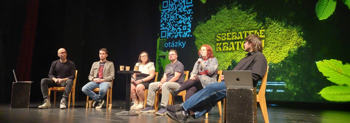 Kulatý stůl Kratom