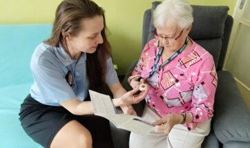 Ostravští strážníci se zaměřují na ochranu seniorů. Foto: MPO