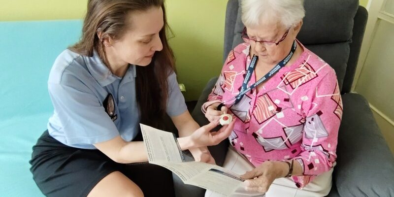 Ostravští strážníci se zaměřují na ochranu seniorů. Foto: MPO